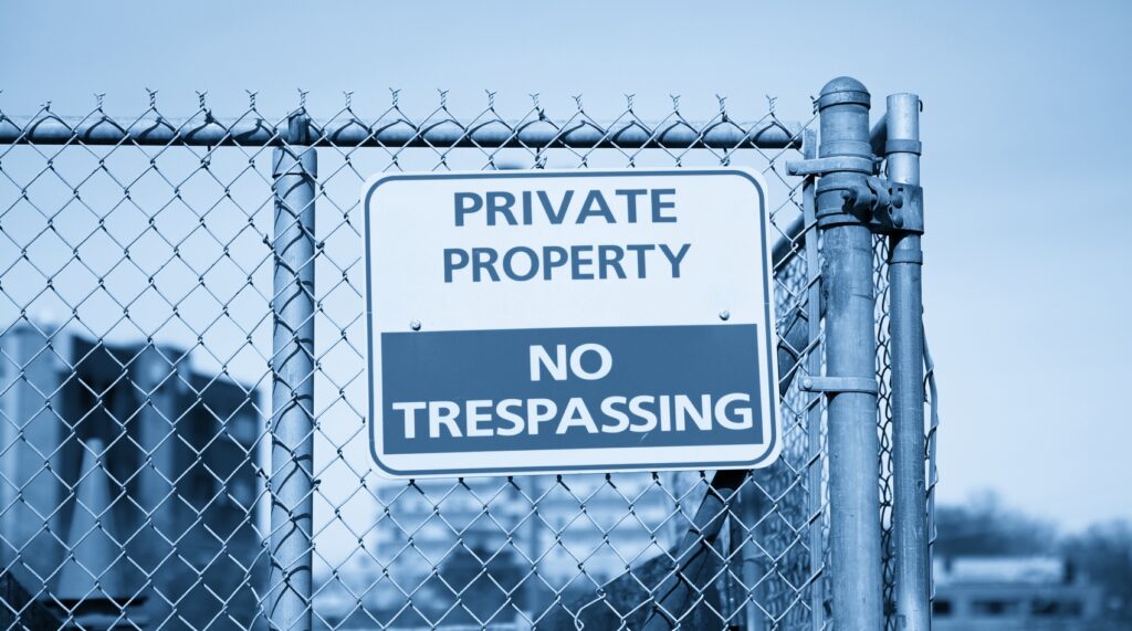 No trespassing sign